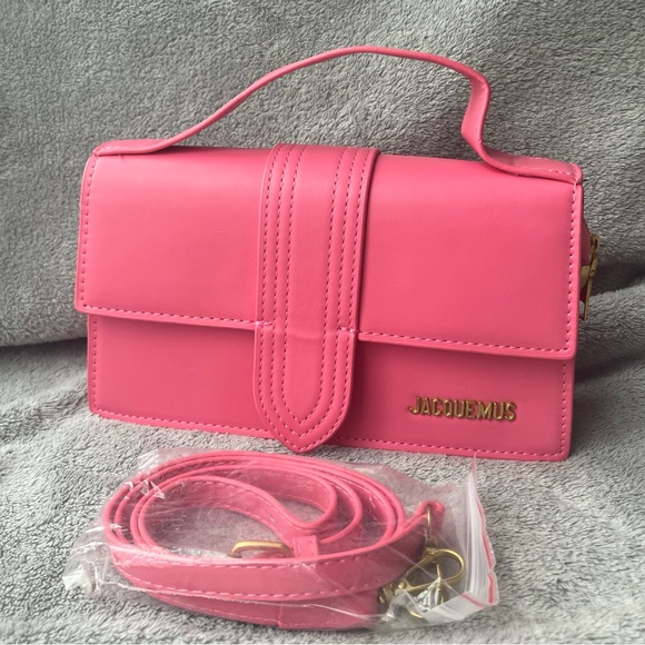Jacquemus Le Bambino Satchel in neon pink - Picture 1 of 13